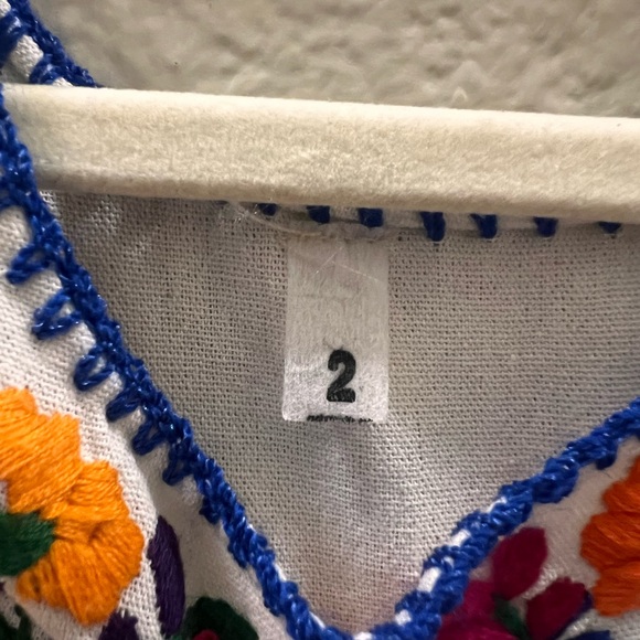 Embroidered linen Floral Tunic toddler dress - Picture 4 of 4